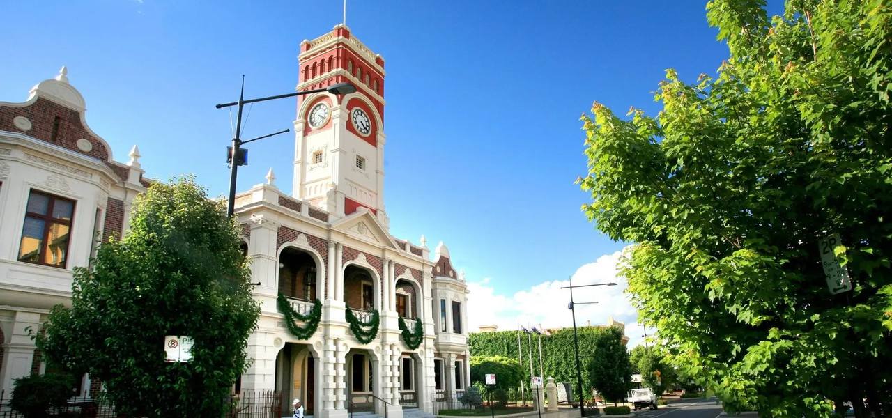 Three weeks until Toowoomba turns into a flower show.